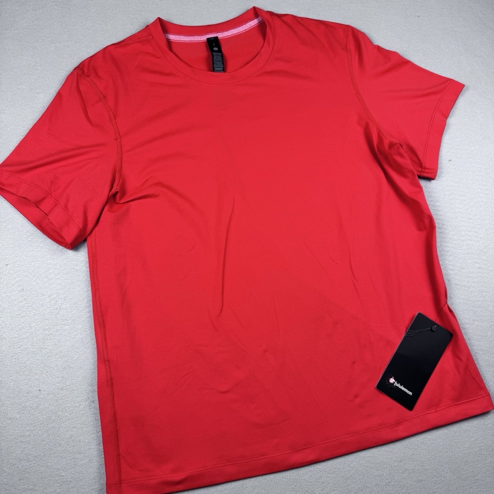 NWT Lululemon Soft Jersey Short Sleeve Shirt Men L Red Stretch Athleisure LM3FGK